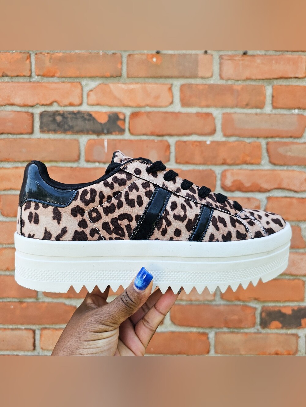 New Wild Diva Leopard Platform Fashion Sneakers Women’s Size 10